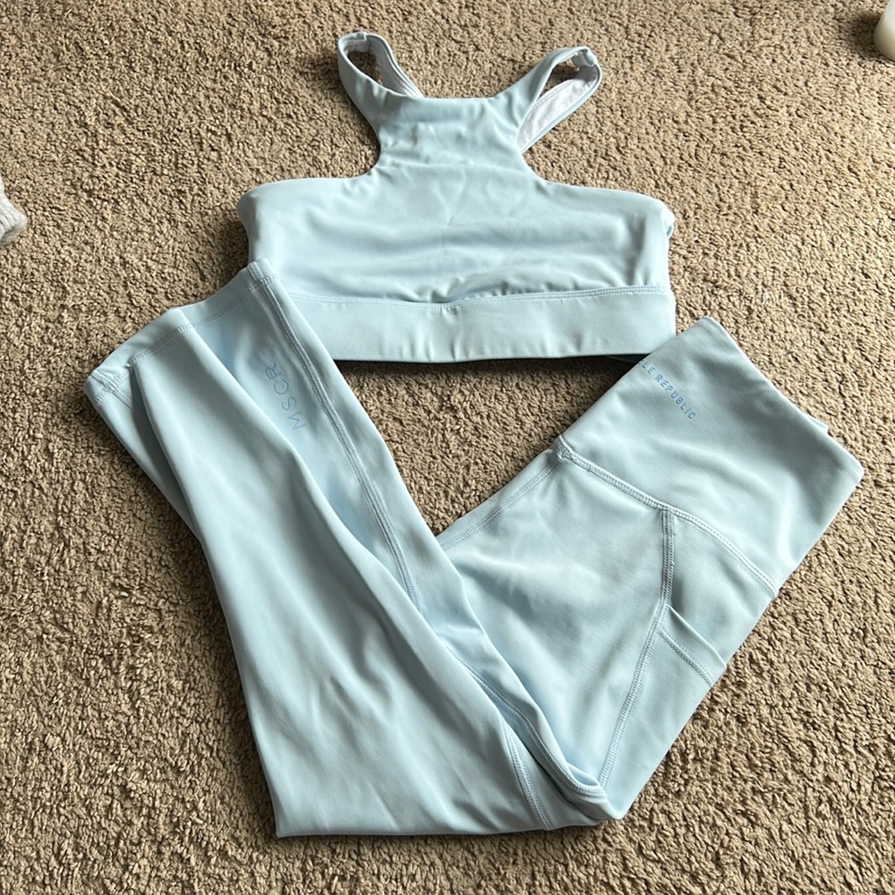 Light blue workout set